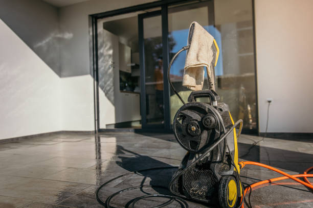 Best Patio and Deck Pressure Washing  in Clifton, IL